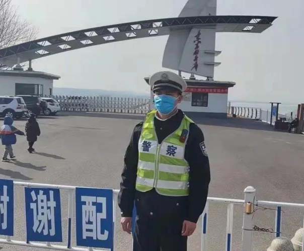 河北：邯郸市交巡警支队磁县大队全力护航景区周边道路交通安全